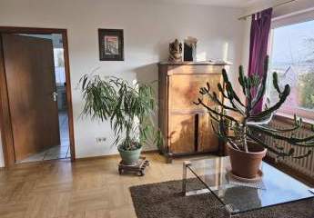 freistehendes Ein-/Zweifamilienhaus mit großem Garten und Terrasse