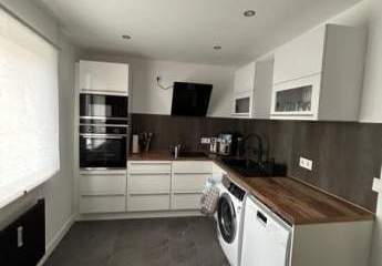 Top gepflegte, neu sanierte 2 Zimmer - ETW mit Balkon in Heddesheim