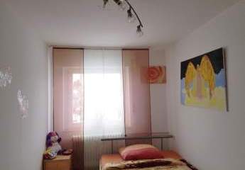 Helle 4- Zimmer ETW mit Balkon in Stetten am kalten Markt