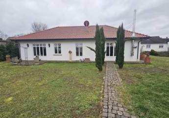 Neuwertiger Bungalow mit großem Garten in Dittelsheim-HESSLOCH