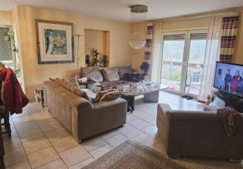 Großes Mehrfamilienhaus mit 6 Wohnungen