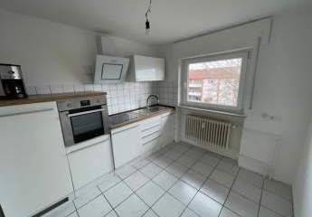 Freundliche 4- Zimmer ETW mit Balkon in Stetten am kalten Markt