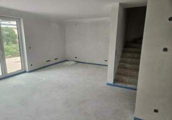 Erstbezug - Neubau - geräumiges EFH als DHH mit Garten und Garage in Gimbsheim