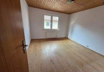 Saniertes Zweifamilienhaus im Herzen von Fürfeld mit Terrasse und Dachterrasse