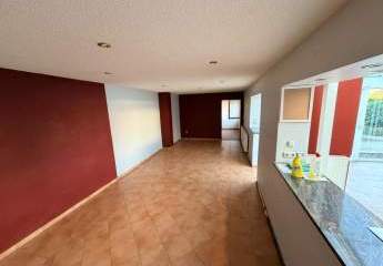 Kernsaniert Doppelhaushälfte mit Gatern, Terrasse, Wintergaten C arport und 2 Garagen