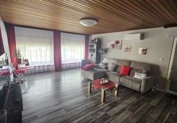 Freistehendes 2-Fam. Haus mit großem Grundstück - Ortsrandlage von Marnheim