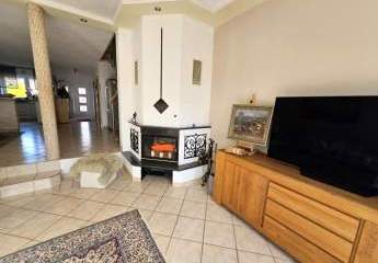 Herrliches Einfamilienhaus mit moderner Ausstattung und Garten