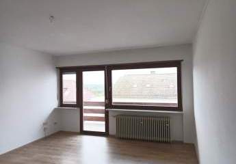 Gepflegtes Mehrfamilienhaus in Pirmasens mit 4 Garagen