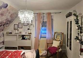 Voll saniertes Einfamilienhaus mit kleinem Gartne und Garage