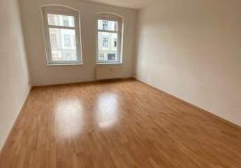 Wohnen im grünen schöne  3-R-Wohnung mit BLK. 1.OG in MD. Sudenburg ca.74 m2 zu vermieten .