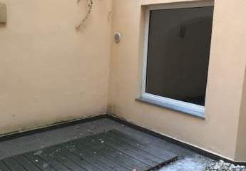 Schöne 2-R-Wohnung im EG mit kleiner Terrasse ca.50m²  MD-Schleinufer zu vermieten.