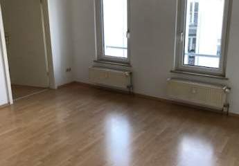 Preisgünstige 2-R-Wohnung ca.44 m² im DG in MD-Stadtfeld -Ost zu vermieten.