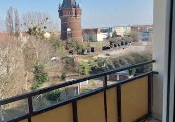 Wohnen über der Stadt freundliche helle 3-R-Wohnung im DG.ca.58,20  m² mit BLK. zu vermieten.