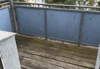 Sehr schöne 4-R-Wohnung im 2.OG ca.72,11 m2 in Möckern mit BLK. zu vermieten .