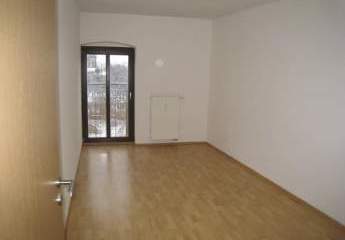 Preiswerte sonnige 2-R-Wohnung in MD- Altstadt ca.56,83m²; im DG. zu vermieten.