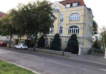 Repräsentative Villa mit historischem Charme
ca.75 m² Gewerbefläche im Erdgeschoss