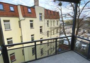 Schöne freundliche  4-R-Wohnung in MD./Alte- Neustadt, im 3.OG ca.105 m² BLK zu vermieten .