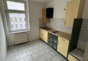 WG taugliche  2-R-Wohnung in MD-Sudenburg san. Altbau; im 2.OG 43²  mit EBK .zu vermieten .