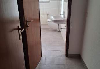 Neu sanierte 4-R-Wohnung In MD.Stadtfeld Ost 104 im  EG. mit BLK. zu vermieten