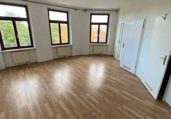 Freundliche  helle  2-R-Wohnung in MD-Stadtfeld -Ost ca 46m² im 3.OG mit EBK. zu vermieten !
