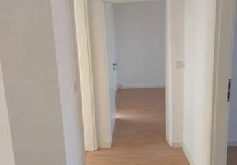 Sehr schöne neu sanierte 3-R-Wohnung. ca.58,20 m² im EG zu vermieten.