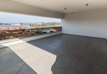 Luxuriöses Designer-Penthouse mit Panorama-Meerblick in Banjole
