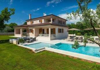 Moderne Luxus Designer-Villa im istrischen Stil mit Swimmingpool in Rovinj