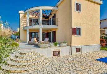 Klassische istrische Villa im barocken Stil mit Swimmingpool und Meerblick in Višnjan