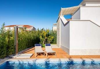 Exklusive Luxus-Designer-Villa mit Swimmingpool, Dachterrasse und Panorama-Meerblick in Vabriga!