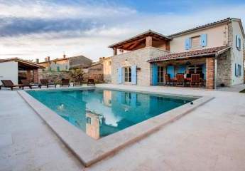 Istrische Luxus-Designer-Villa mit Swimmingpool und Whirlpool in ruhiger, idyllischer Lage von Bale