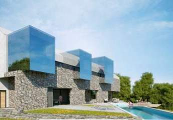 3.800 m² großes Baugrundstück mit Genehmigung für Luxus-Villa mit Panorama-Seeblick in Pazin