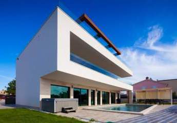 Moderne Luxus Architekten-Designer-Villa mit Swimmingpool, Whirlpool und Sauna in Premantura