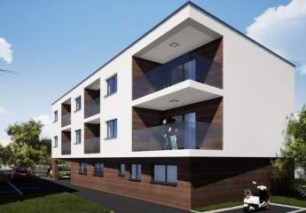 Moderne Neubau Designer-Erdgeschosswohnung mit Garten in unmittelbarer Meeresnähe von Srima bei Vodice