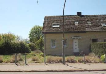 Kleines Reihenendhaus mit Erweiterungspotential und tollem Garten mit Baumöglichkeit