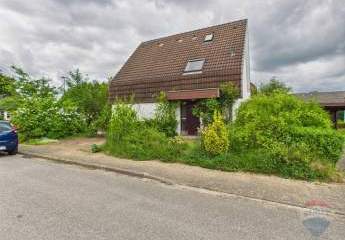 Charmantes Einfamilienhaus mit Potenzial in Neumünster – Ihr neues Zuhause wartet auf frischen Wind!