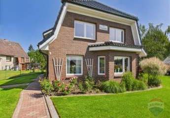 Ihr neues Zuhause oder Investment an der Ostsee – Zweifamilienhaus in Scharbeutz-Haffkrug