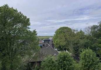 Freier Blick ins Grüne – gepflegte 2-Zimmer-Wohnung nahe Schlosspark Husum