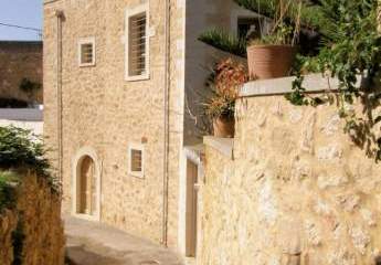 Kreta, Maroulas: Renoviertes Steinhaus zu verkaufen