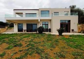 Modern gestaltete und voll möblierte Villa zum Verkauf in Platanias, Kreta
