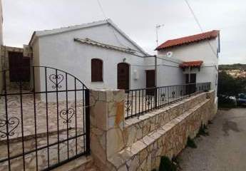 Traditionelles Haus mit atemberaubendem Meerblick auf Kreta