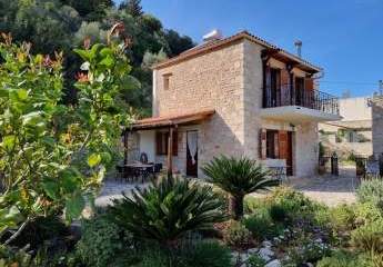 Kreta, Paidochori: Natursteinhaus auf dem Land zu verkaufen