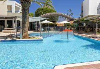 Kreta, Rethymno: 3-Sterne-Hotel in hervorragender Lage in der Stadt zu verkaufen