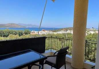 MIT BESICHTIGUNGSVIDEO! Kreta, Istro: 3-Zimmer-Apartment mit Meerblick in Strandnähe zu verkaufen