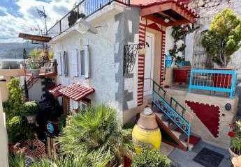 Kreta, Kritsa: Schönes Dorfhaus mit Dachterrasse und Meerblick zu verkaufen