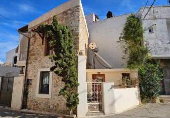 Kreta, Malia: Steinhaus in sehr begehrter Lage zu verkaufen