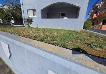 Kreta, Ag. Paraskevi: Erdgeschoss-Wohnung zu verkaufen