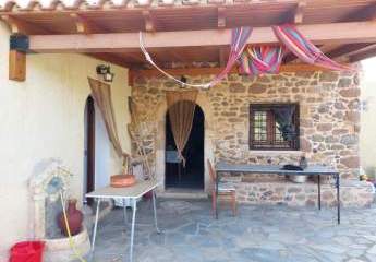 Ostkreta, Mertidia: Tolles Steinhaus mit Garten nahe dem Meer zu verkaufen