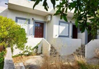 Ostkreta, Palekastro: Großes Haus mit Garten und Meerblick zu verkaufen