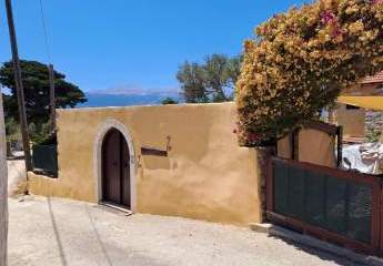Kreta, Paleloni: Historisches renoviertes Haus mit Garten und Whirlpool zu verkaufen