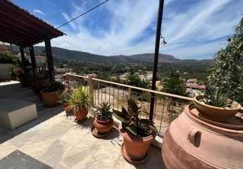 Kreta, Neo Chorio: Haus mit atemberaubendem Bergblick zum Verkauf